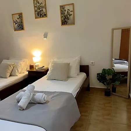 Hotel Chrysa's